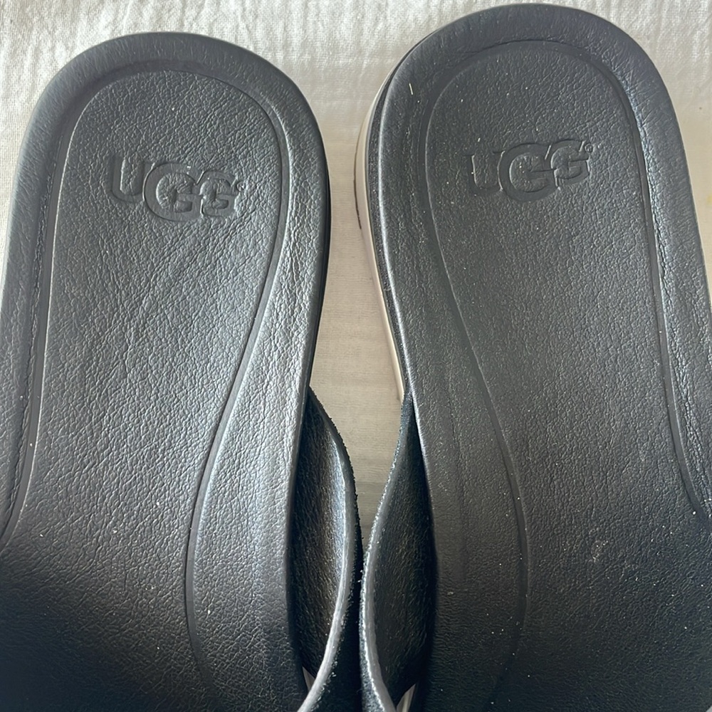Ugg Kari Leather Slide Sandal Womens Black Slip On Open Toe Crisscross Strap 7 - Picture 14 of 15